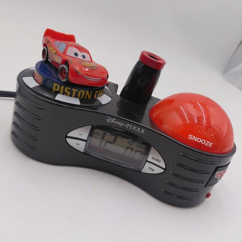 Disney Pixar Cars Lightning McQueen Projection Alarm Clock FAB Clicks 7DC001A
